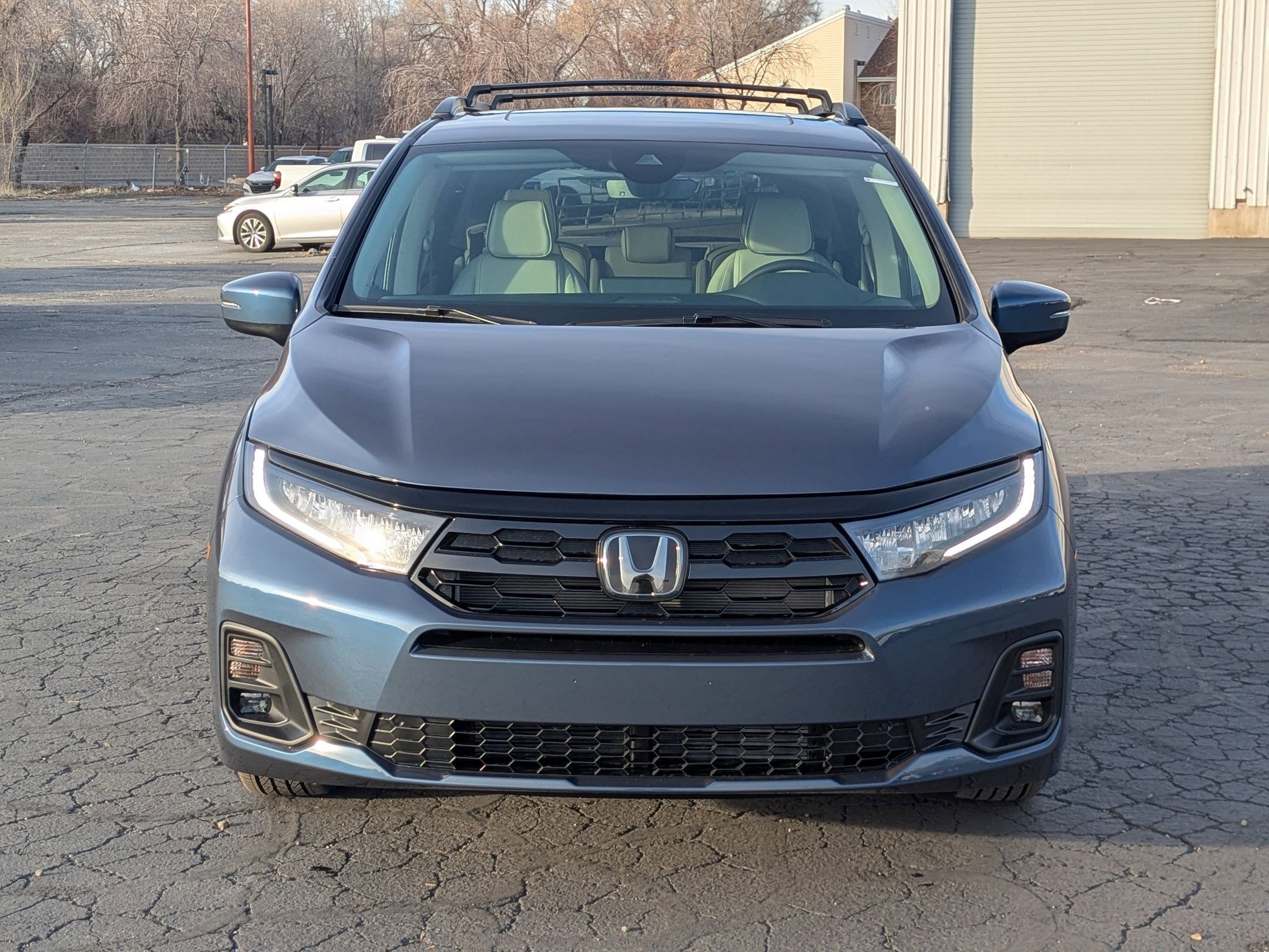 2026 Honda Odyssey Touring - Photo 9