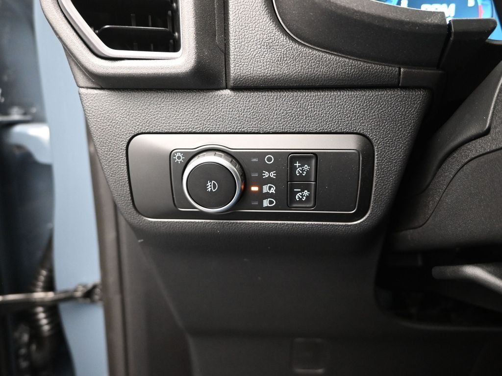 New 2026 Azure Gray Metallic Tri-Coat Ford Badlands image 12