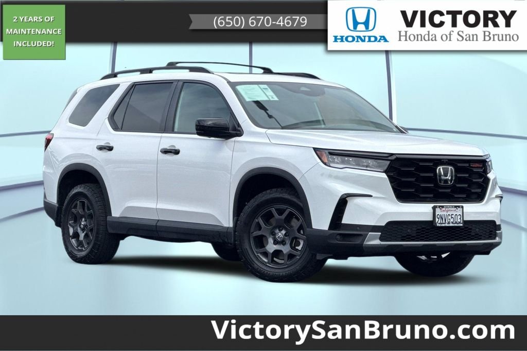 2025 Honda Pilot TrailSport AWD's photo