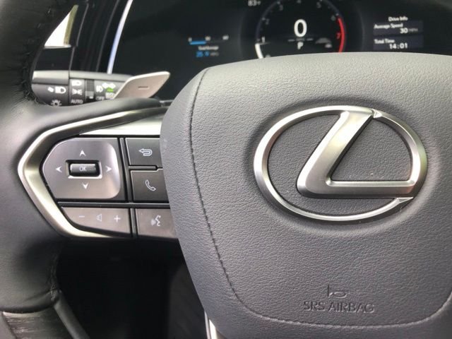 Used 2025 White Pearl Lexus 350 Premium image 27