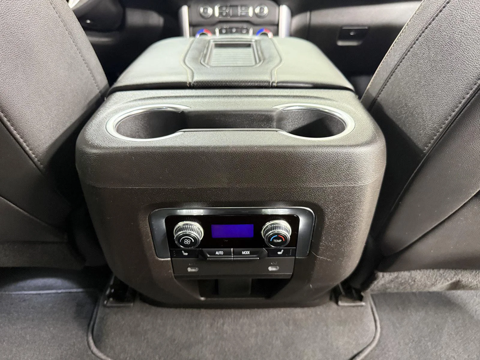 Used 2021 White GMC SLT image 40