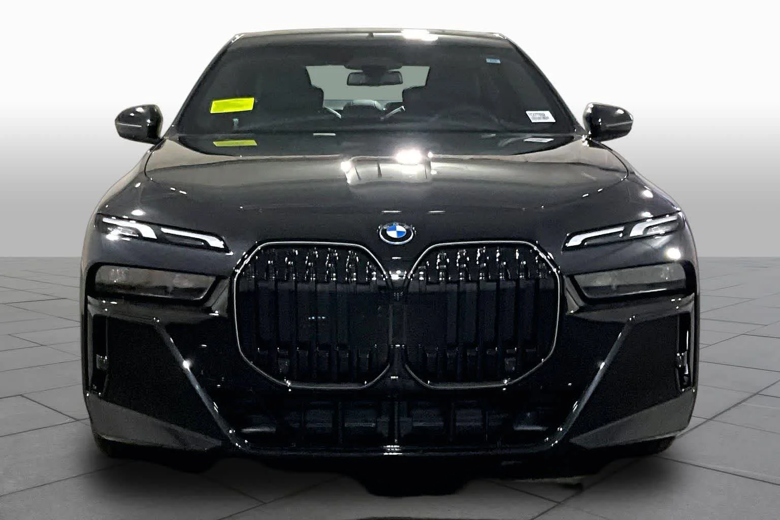 New 2026 Black Sapphire Metallic BMW xDrive60 image 2