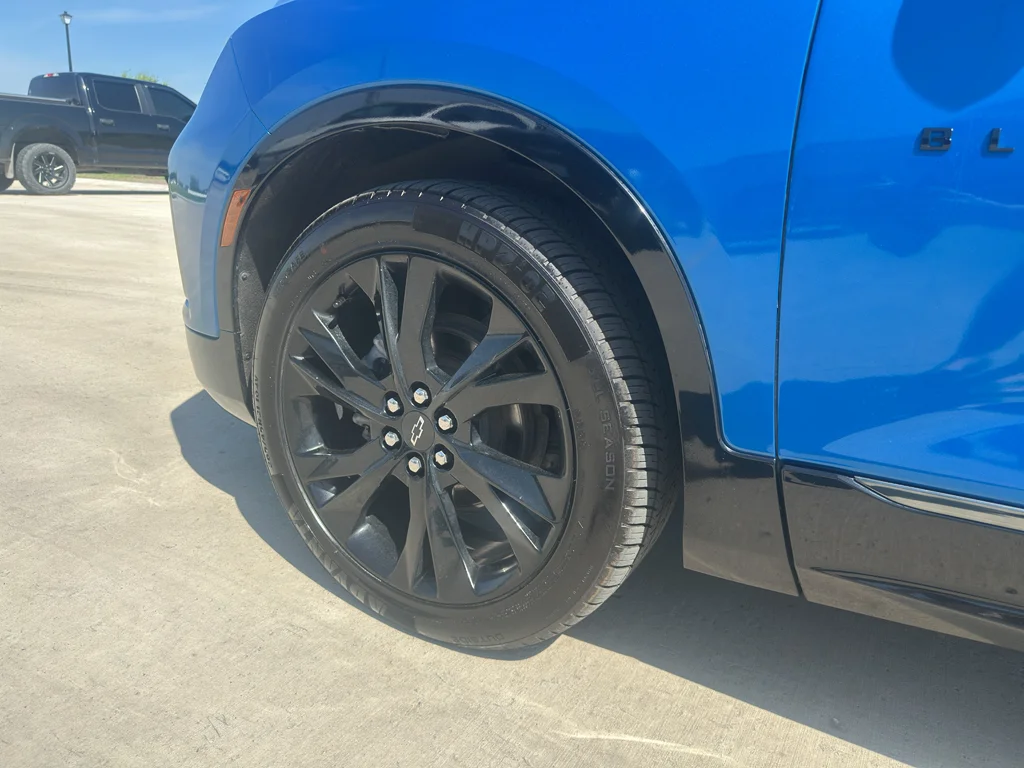 Used 2021 Bright Blue Metallic Chevrolet RS image 9