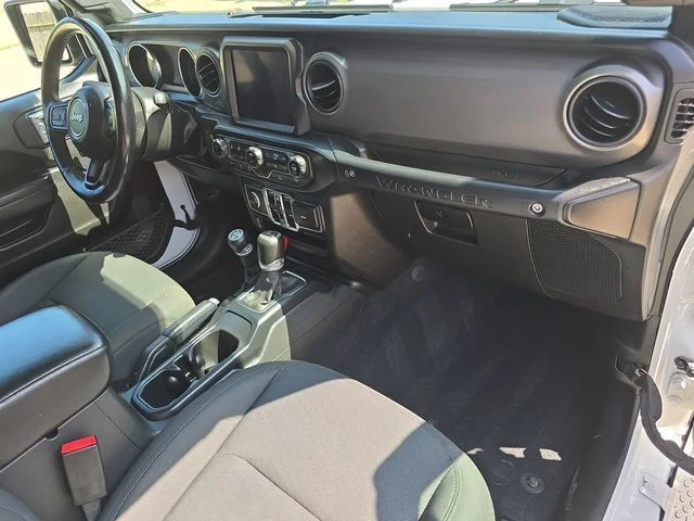 Used 2022 White Jeep Unlimited Willys image 39