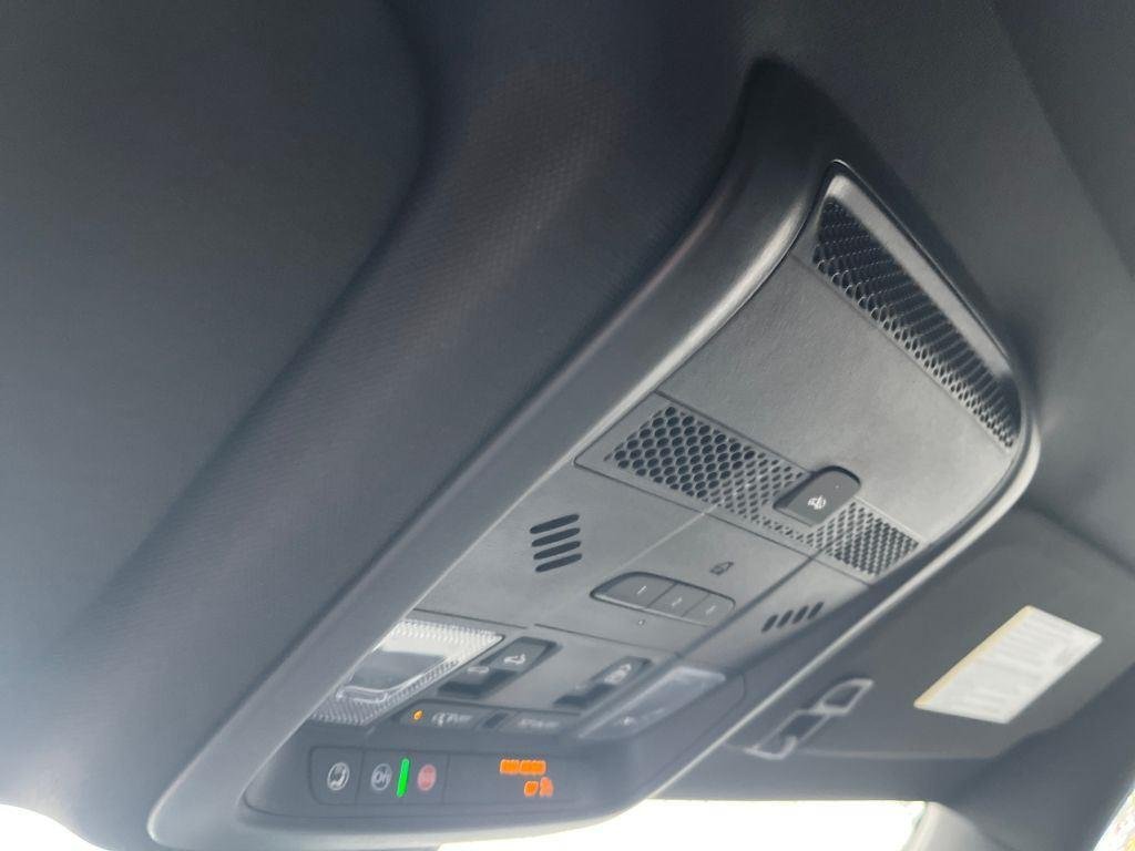 2024 Cadillac XT6 Premium Luxury - Photo 17