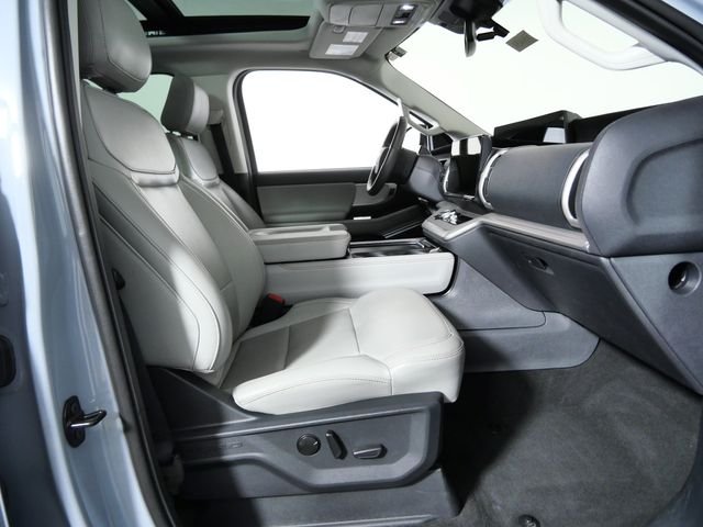 Certified Used 2025 Gray Ford Active image 11