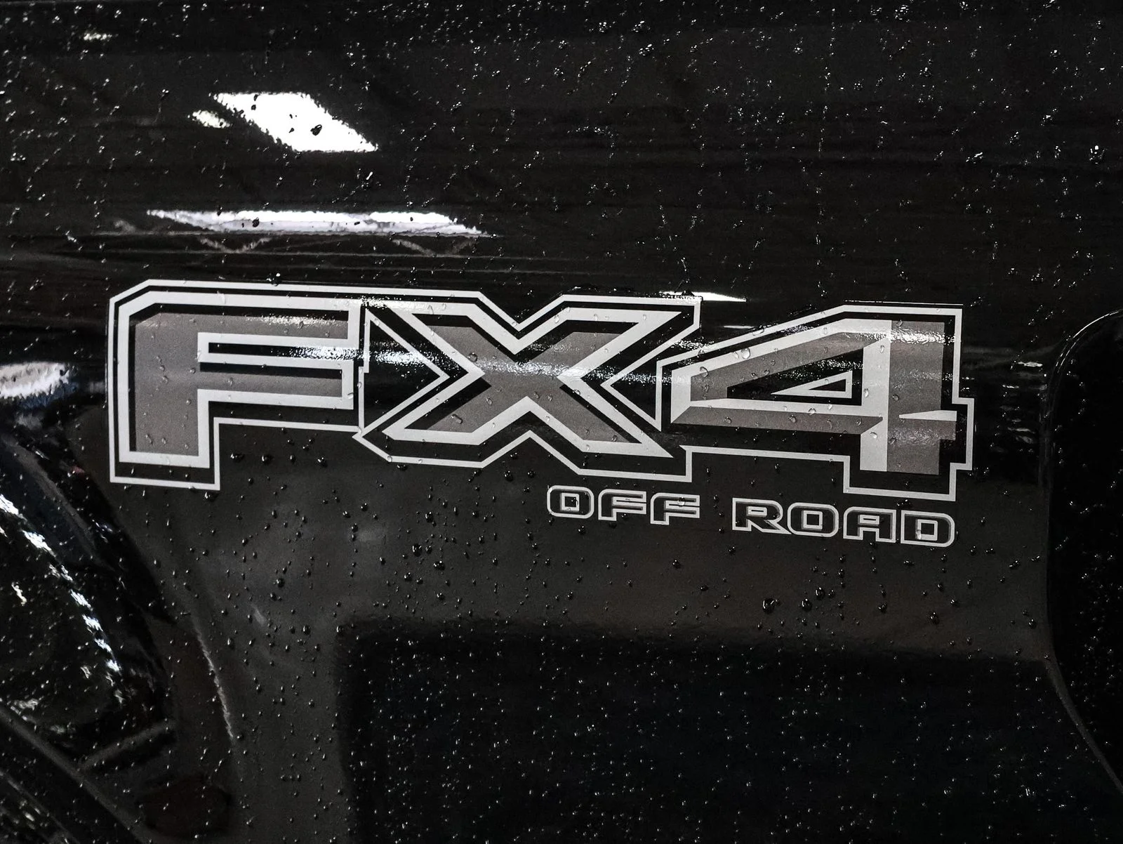 New 2026 Agate Black Metallic Ford XLT image 16
