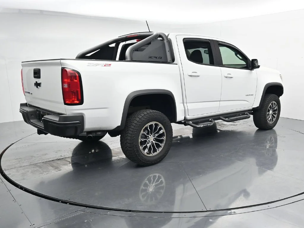Used 2019 White Chevrolet ZR2 image 7