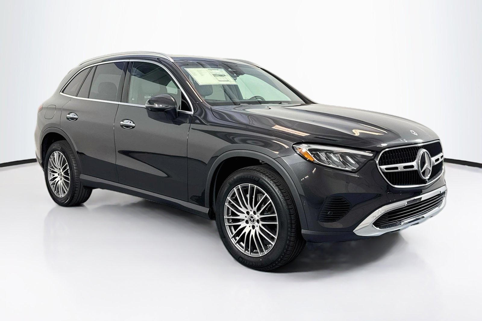 New 2026 Graphite Grey Metallic Mercedes-Benz GLC 300 image 3