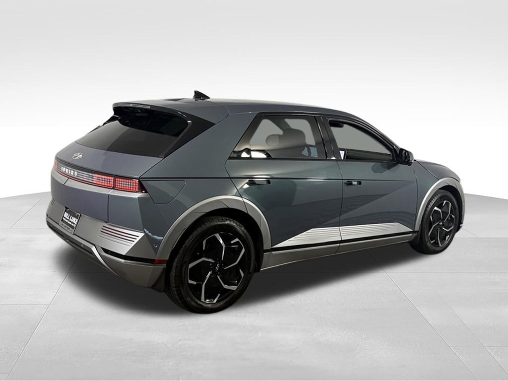 Used 2024 Teal Hyundai Limited image 6