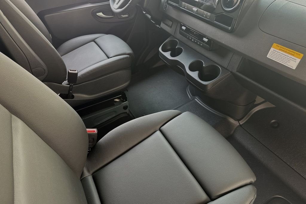 Used 2024 Blue Mercedes-Benz Cargo 170 WB image 16