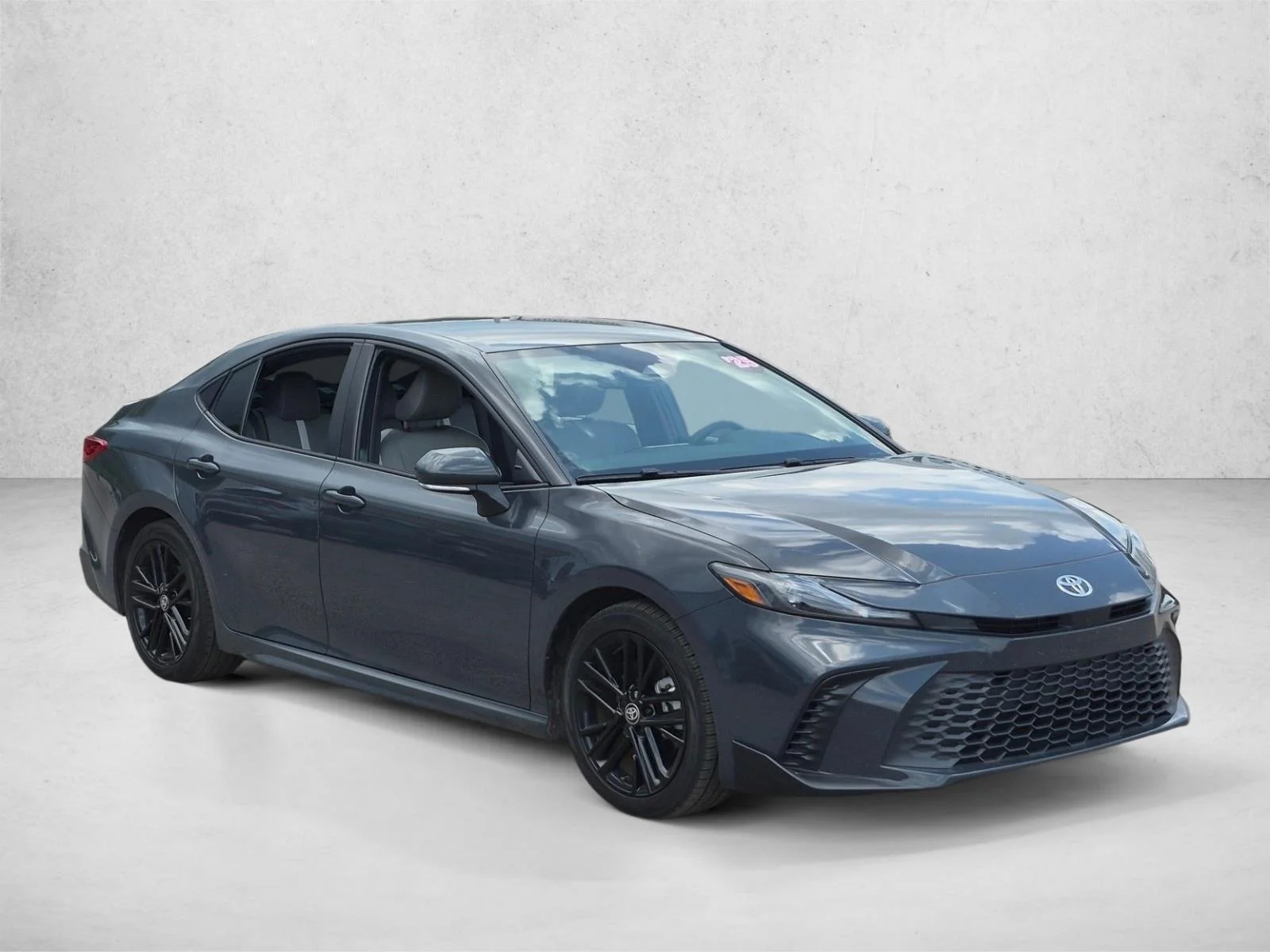 Used 2025 Underground Toyota LE image 3