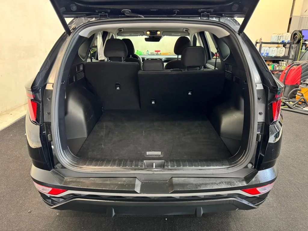 Used 2024 Black Hyundai SEL image 6