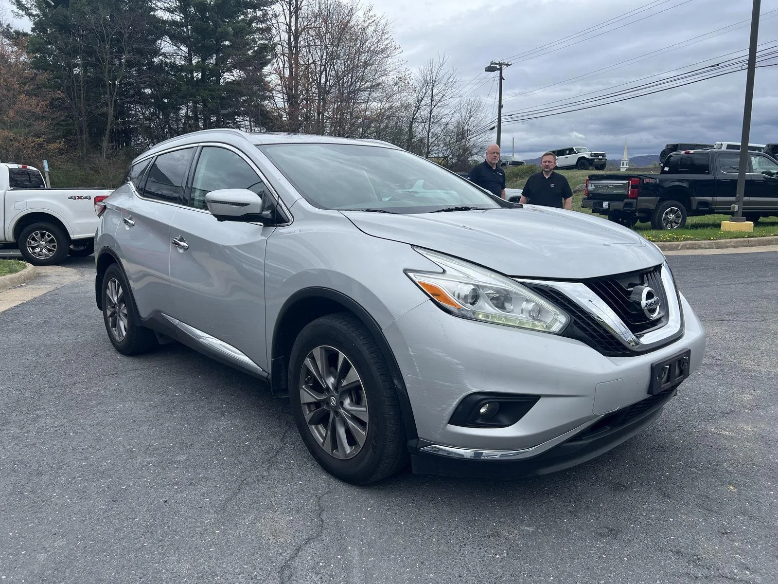 Certified Used 2017 Brilliant Silver Metallic Nissan SL image 8