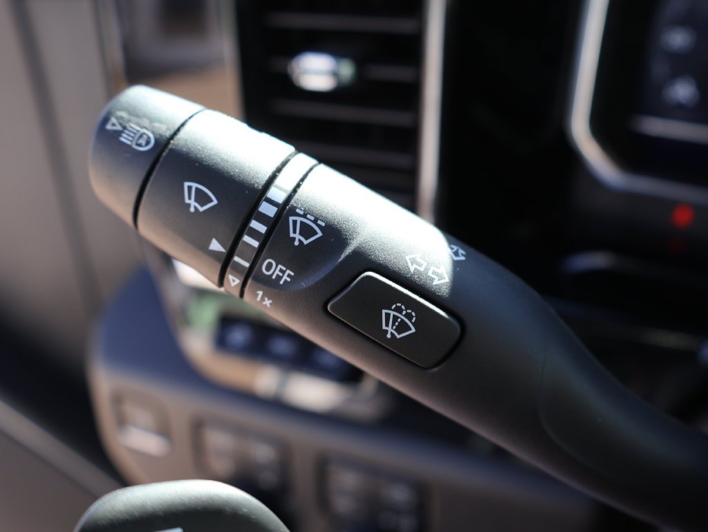 2023 Chevrolet Silverado 1500 LTZ - Photo 32