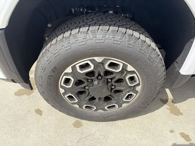 New 2026 White GMC AT4 image 11