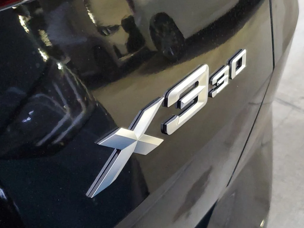 New 2026 Black Sapphire Metallic BMW 30 xDrive image 6