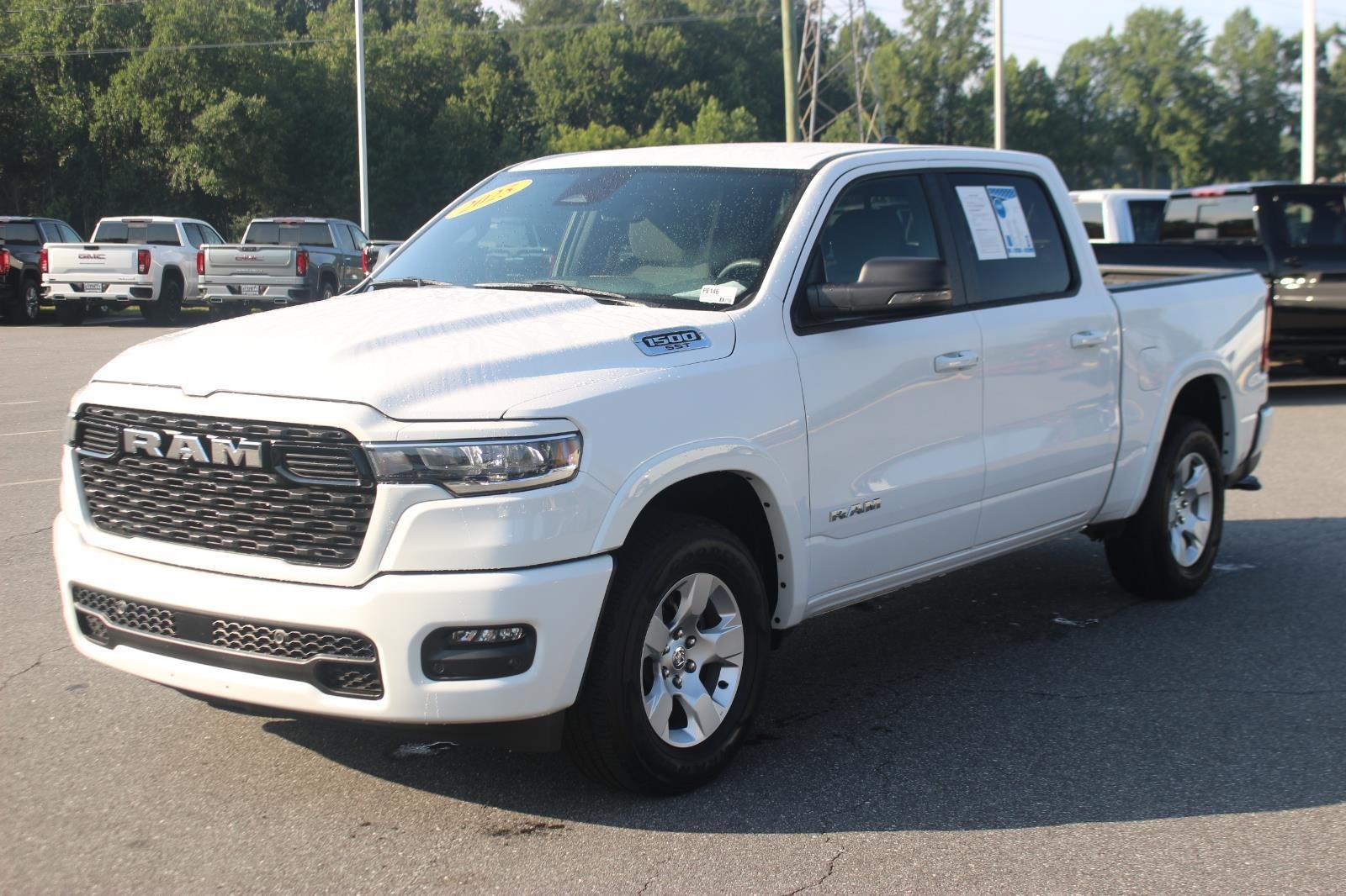 Used 2025 White Ram Big Horn image 3