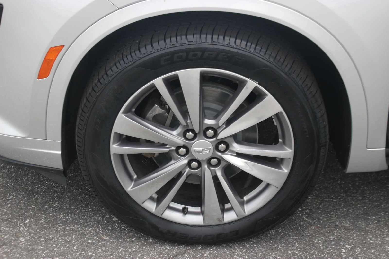 Used 2020 RADIANT SILVER METALLIC Cadillac AWD Premium Luxury image 42