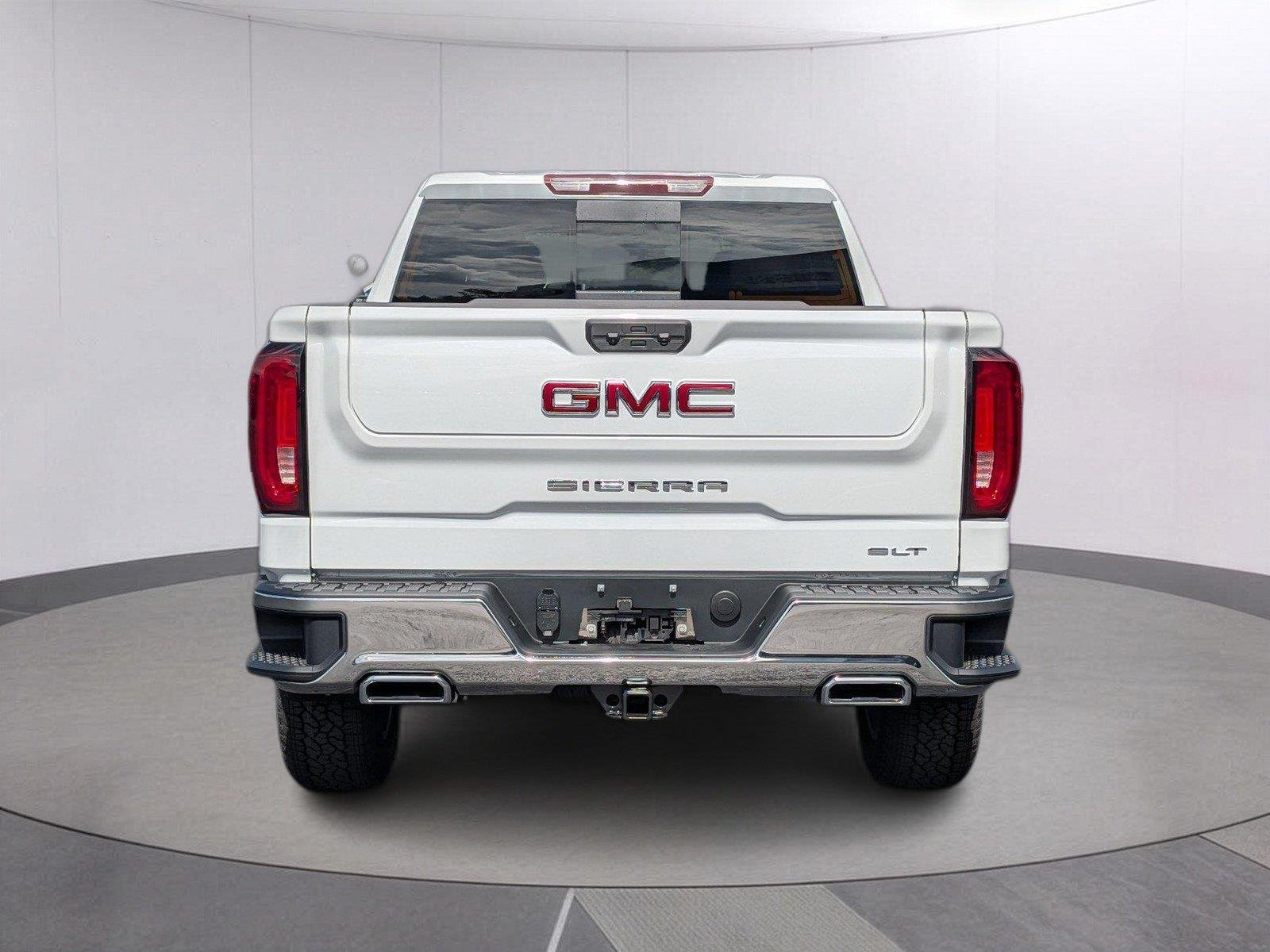New 2026 Summit White GMC SLT image 4