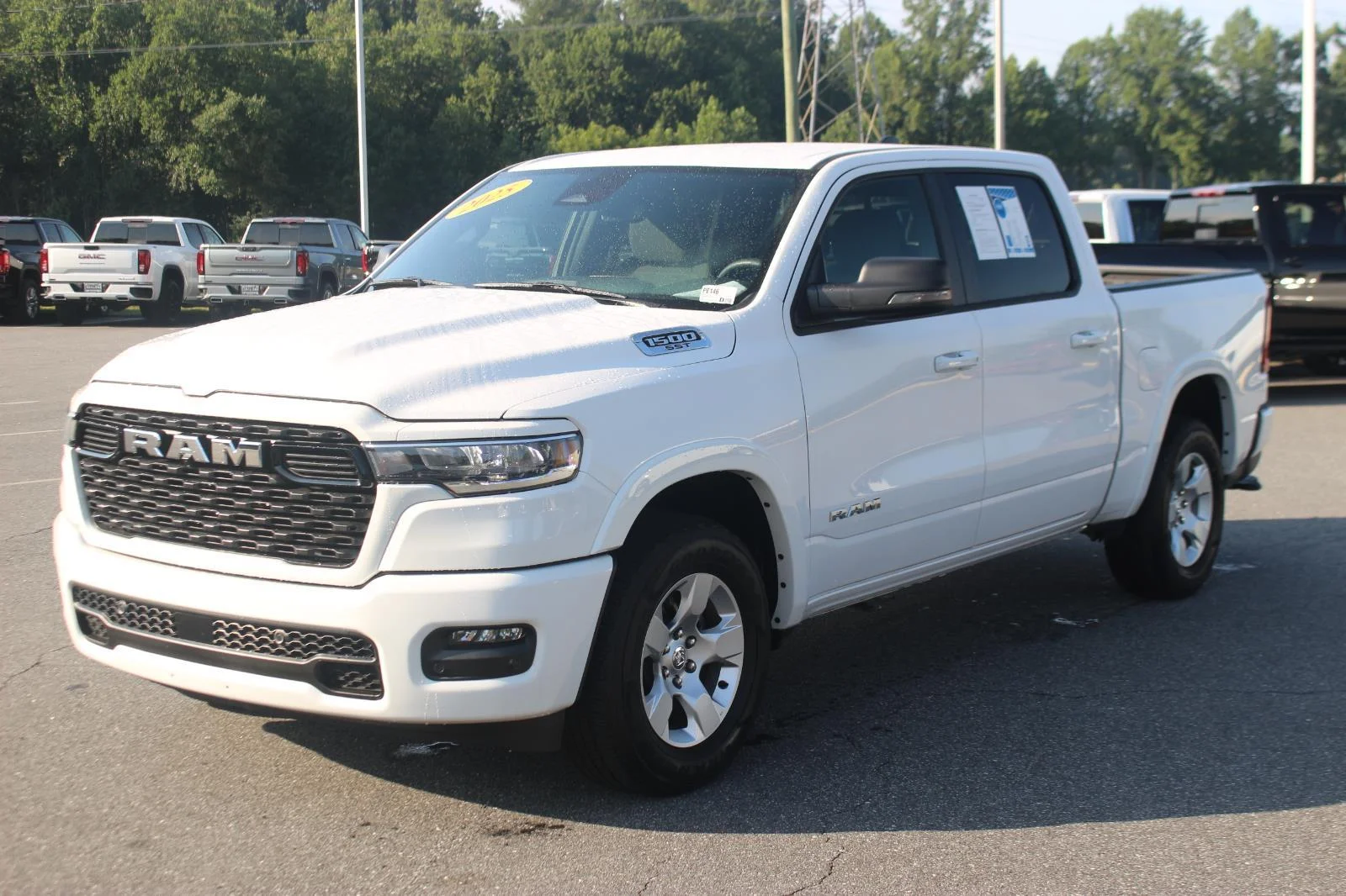 Used 2025 White Ram Big Horn image 3