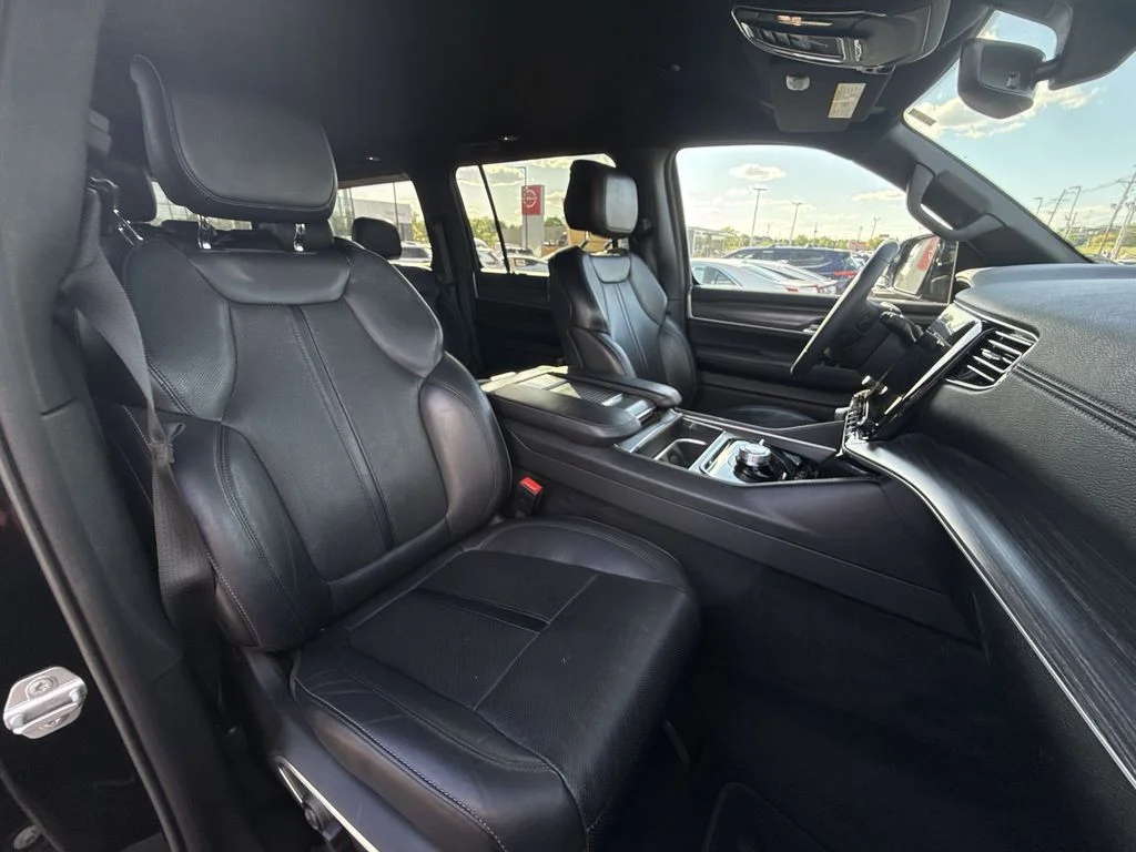 Used 2023 Black Jeep Series II image 24