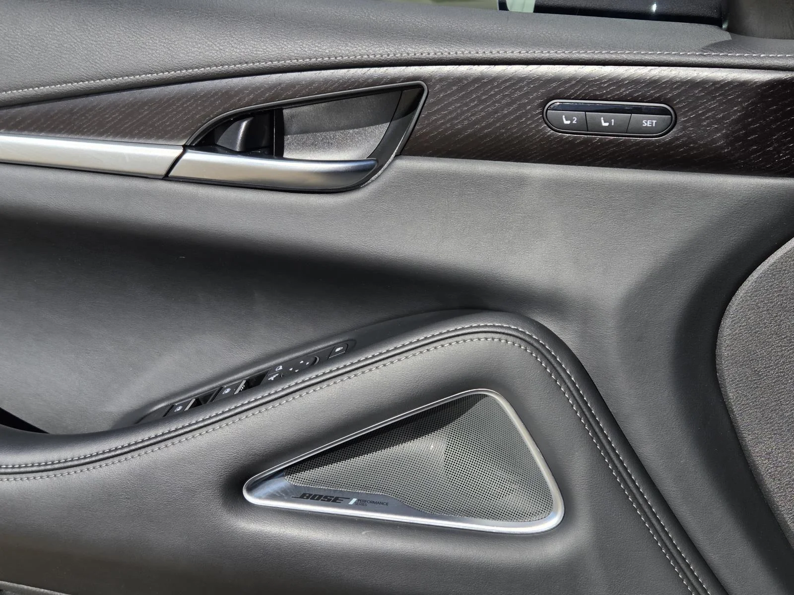 Used 2025 Harbor Gray INFINITI SENSORY image 34