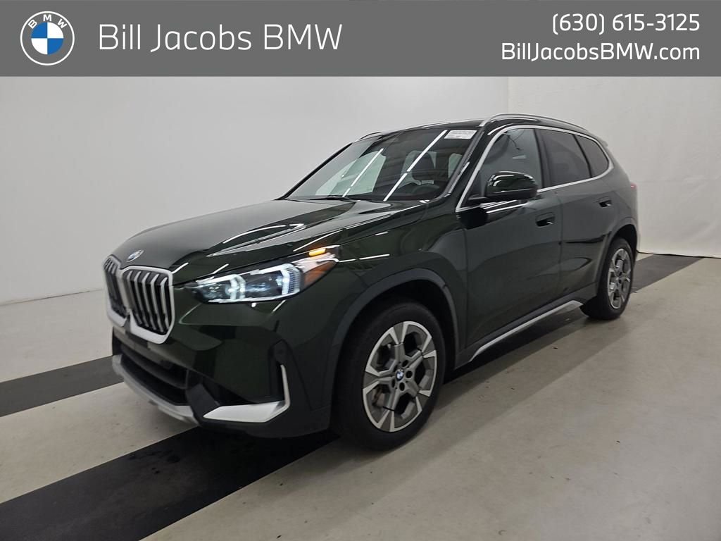 2025 BMW X1's photo