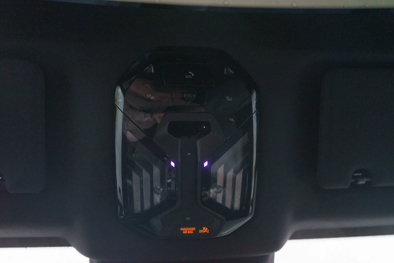 Used 2024 Dark Graphite Metallic BMW xDrive50 image 28