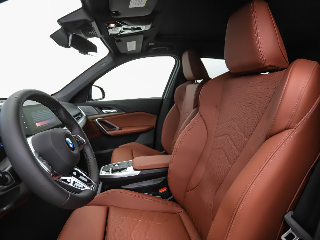 New 2027 Black Sapphire Metallic BMW xDrive28i image 11