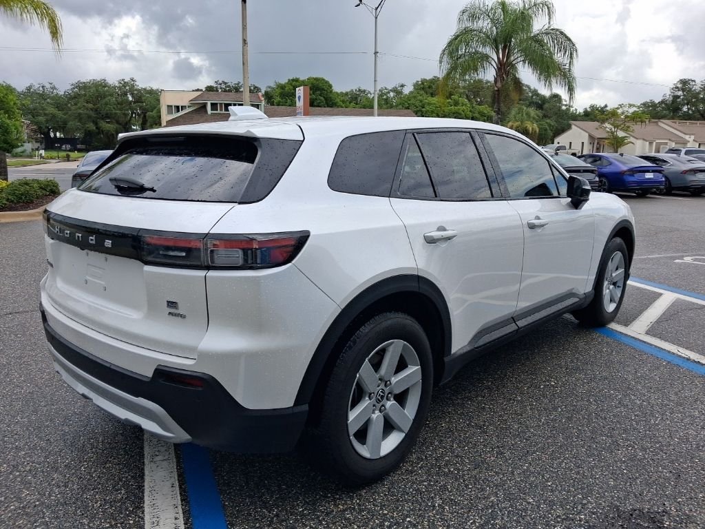 Used 2025  Honda EX image 5