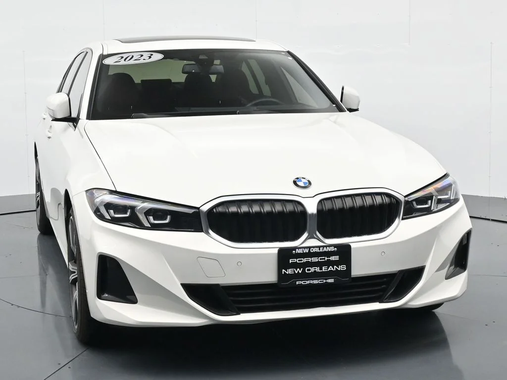 2023 BMW 3 Series 330i - Photo 10