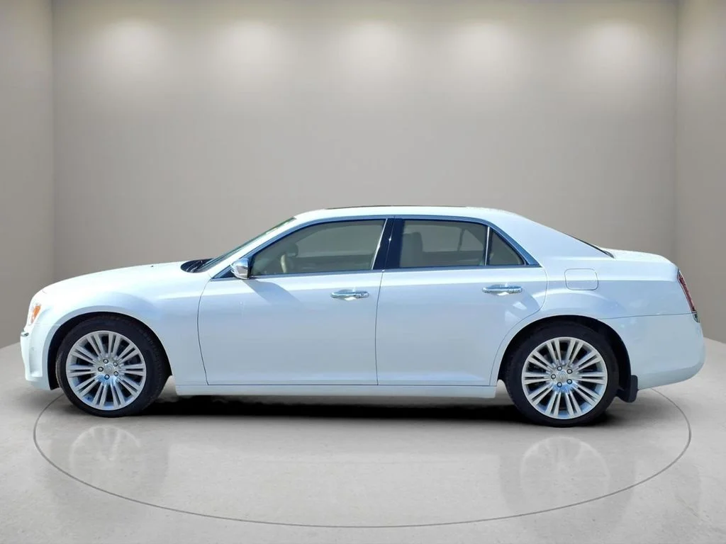 Used 2012 White Chrysler C image 6