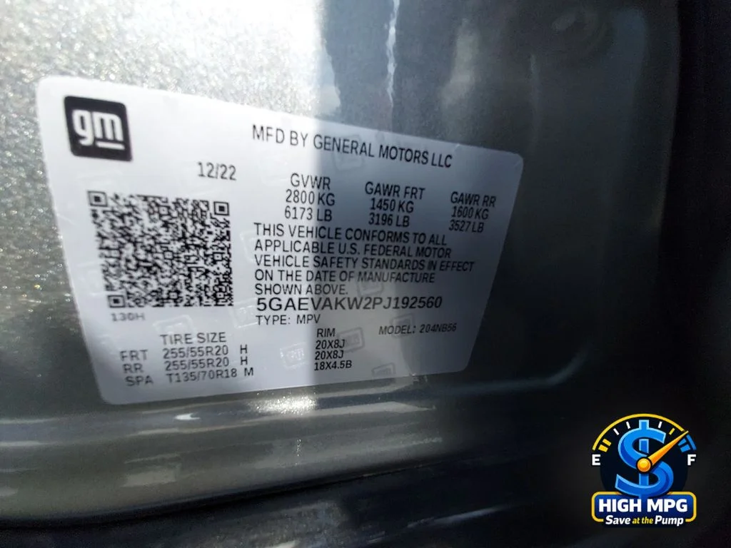 Used 2023 Gray Buick Essence image 37