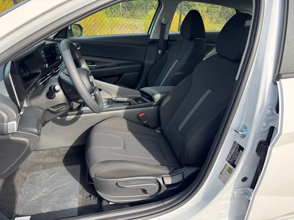 Certified Used 2026 White Hyundai SE image 13