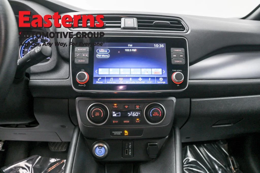 Used 2023 Gray Nissan S image 12