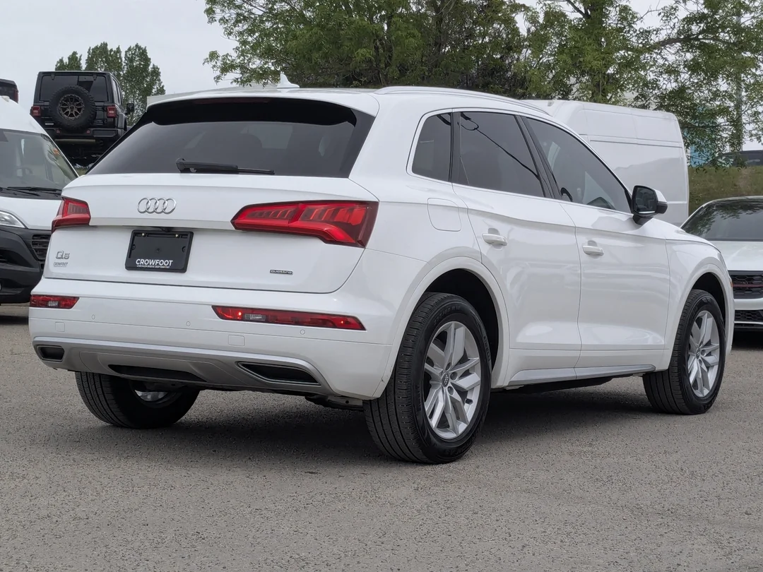 Certified Used 2020 White Audi Komfort - - AWD - Leather - LOW KMS & More! image 8