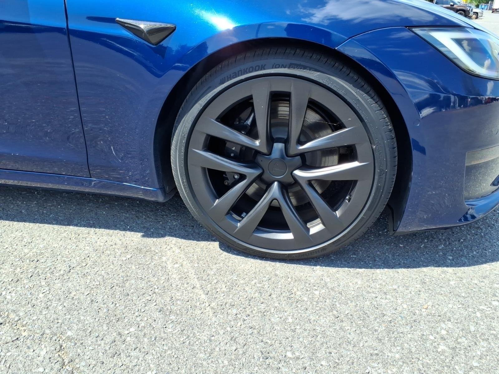 Used 2022 Deep Blue Metallic Tesla Base image 10