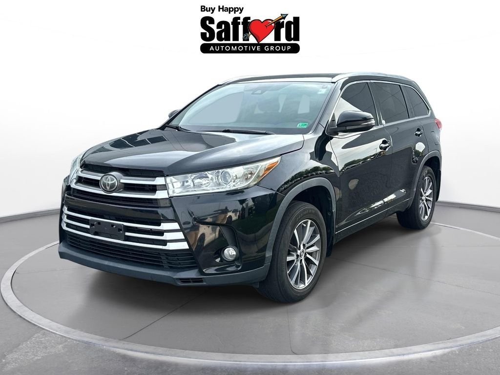 Used 2018 Black Toyota XLE image 1