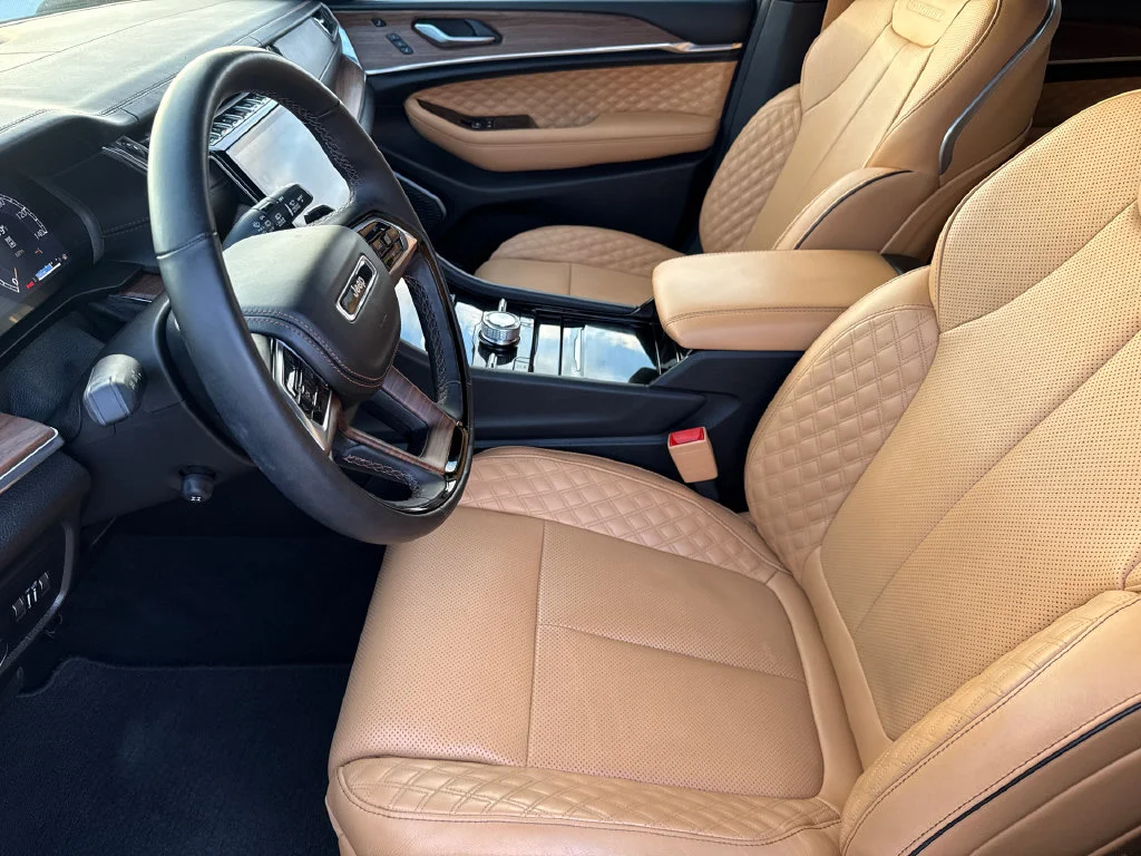 Used 2024 Black Jeep Summit image 20