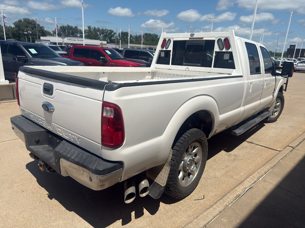 Used 2016 White Platinum Metallic Tri-Coat Ford Platinum image 6