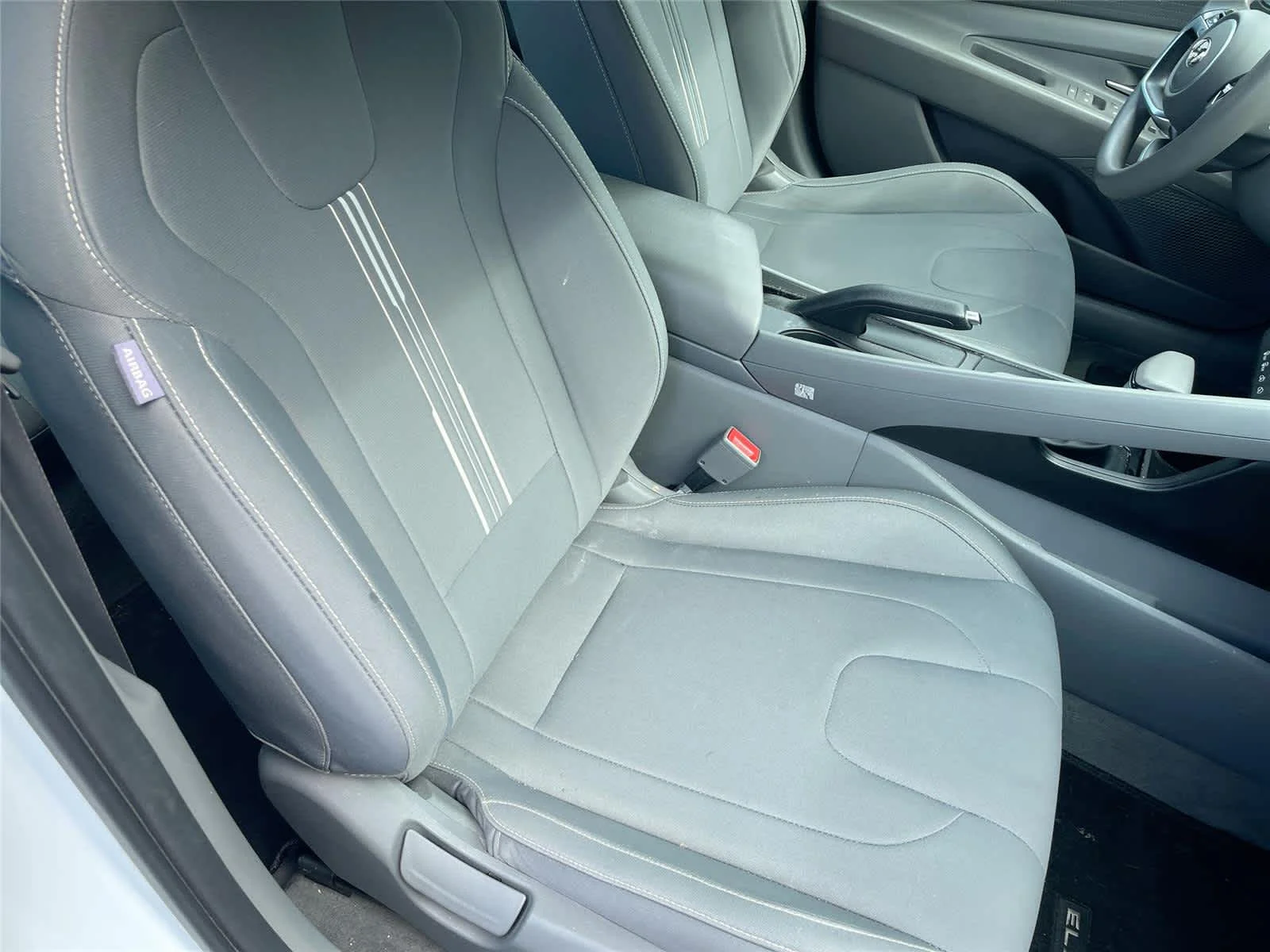Used 2022 Quartz White Hyundai SEL image 13