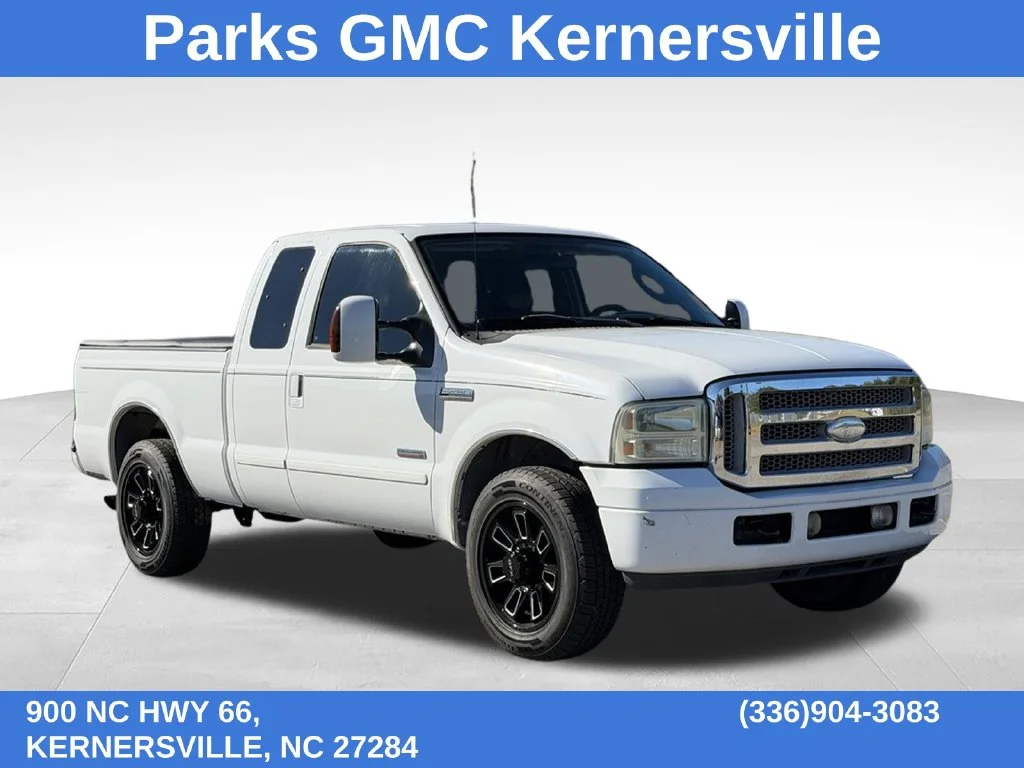 Used 2007  Ford XL image 1