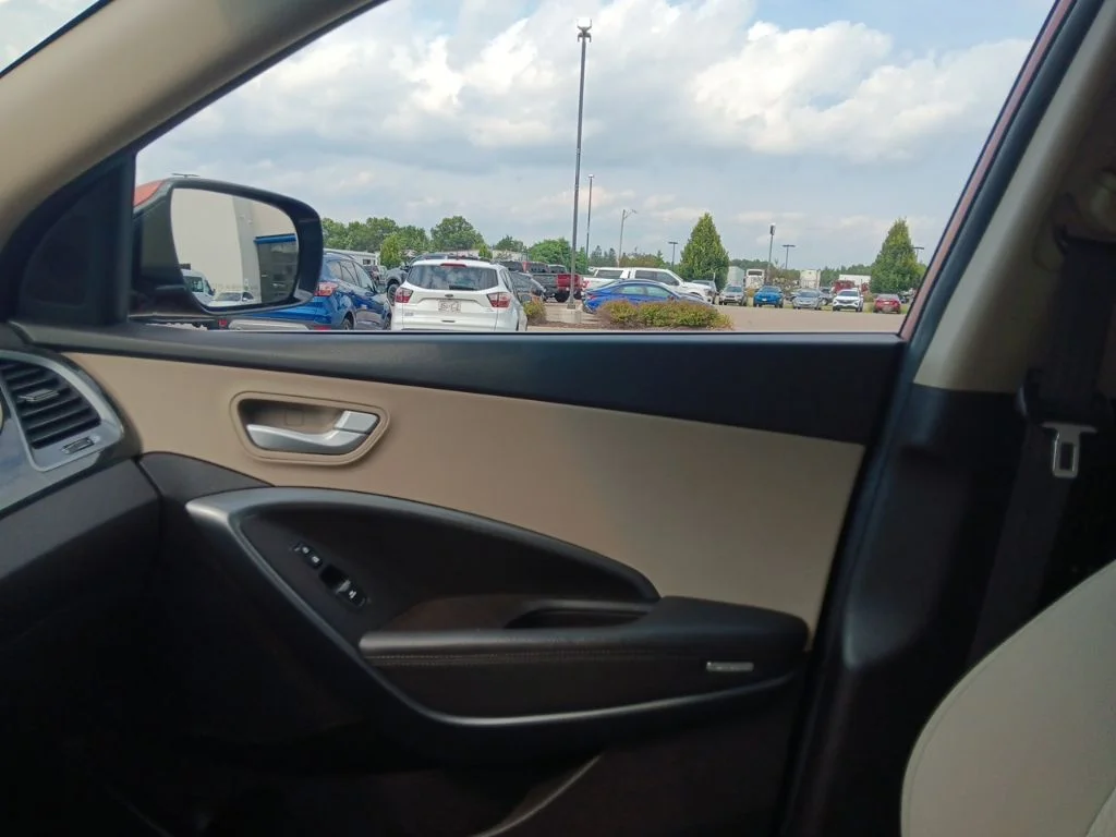 Used 2018 Canyon Copper Hyundai 2.4 Base image 27