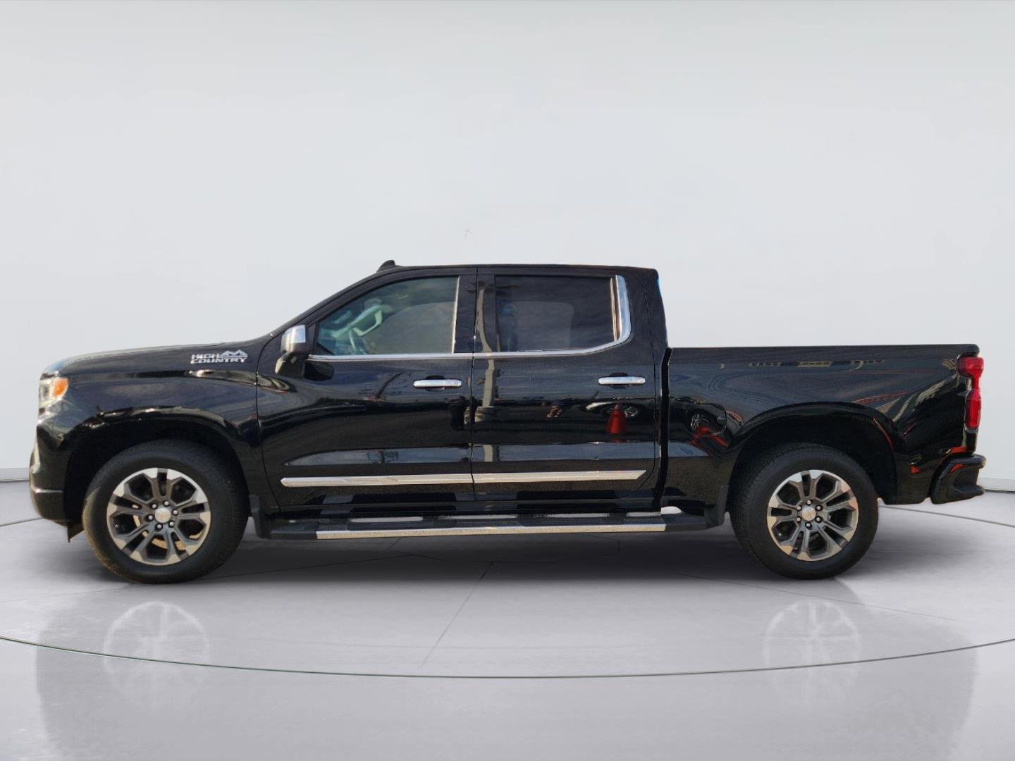 2023 Chevrolet Silverado 1500 photo 4 of 33