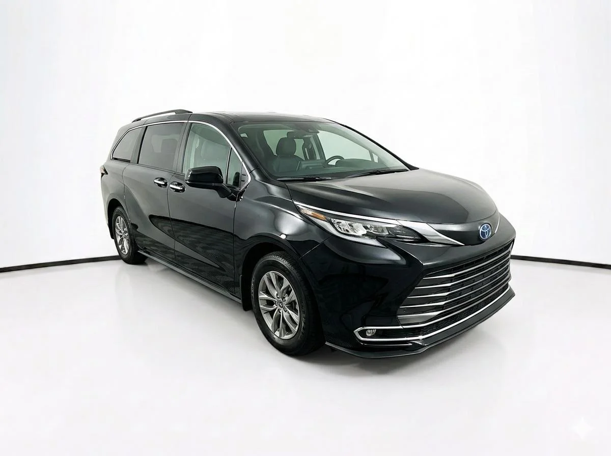 Used 2024 Midnight Black Metallic Toyota XLE image 4