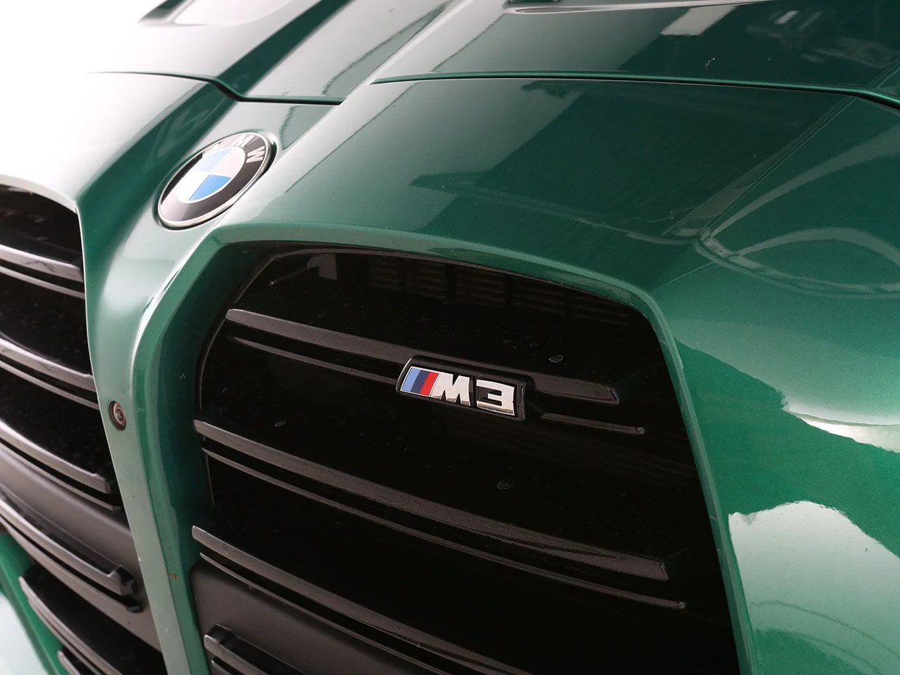 Used 2024 Green BMW Base image 8