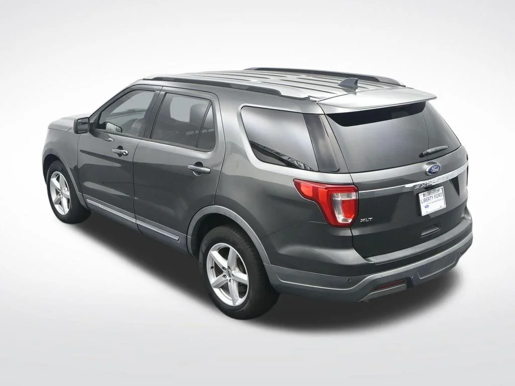 Used 2019 Gray Ford XLT image 29