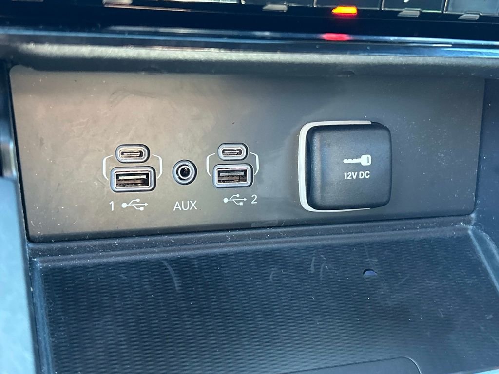 Used 2023 Red Jeep Altitude X image 24