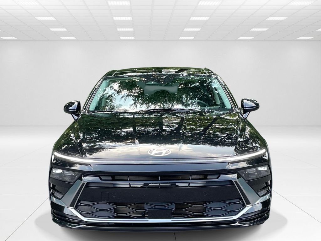 Certified Used 2024 Black Hyundai SEL image 2